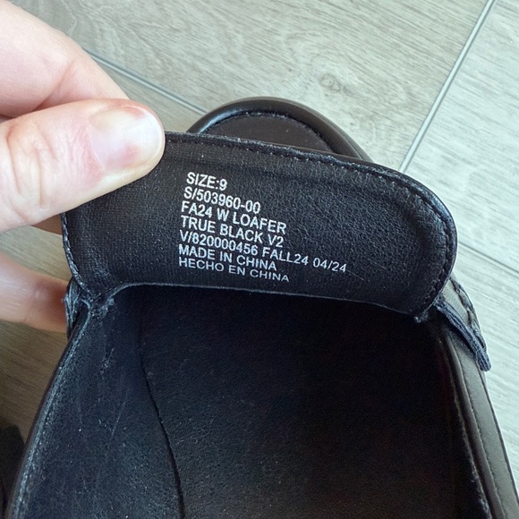 Gap black loafers, size 9 - Picture 3 of 7